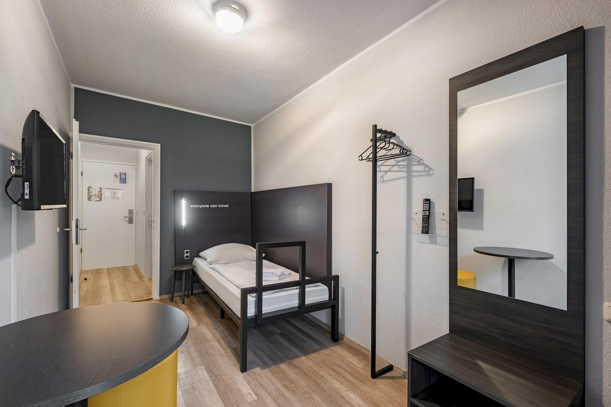 A&O Muenchen Hauptbahnhof Hotell Exteriör bild