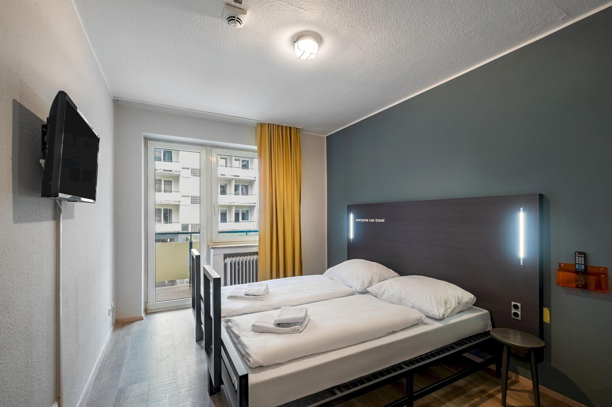 A&O Muenchen Hauptbahnhof Hotell Exteriör bild
