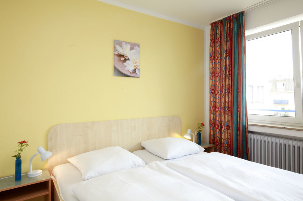 A&O Muenchen Hauptbahnhof Hotell Exteriör bild